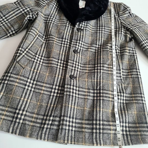 Vintage Con-Roy Casuals gray plaid wool man coat with black faux fur collar. - Picture 12 of 12